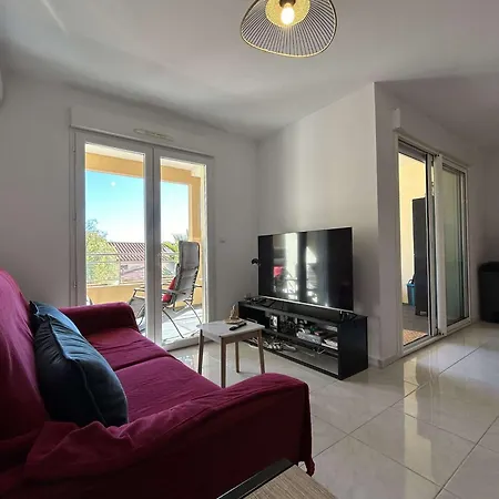 T3 Avec Terrasse, Clim, Parking, Proche - - Fr-1-225c-138 Apartment