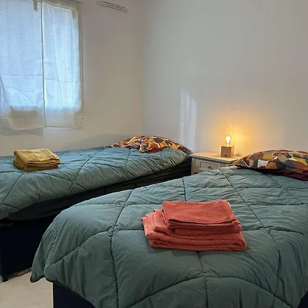 T3 Avec Terrasse, Clim, Parking, Proche - - Fr-1-225c-138